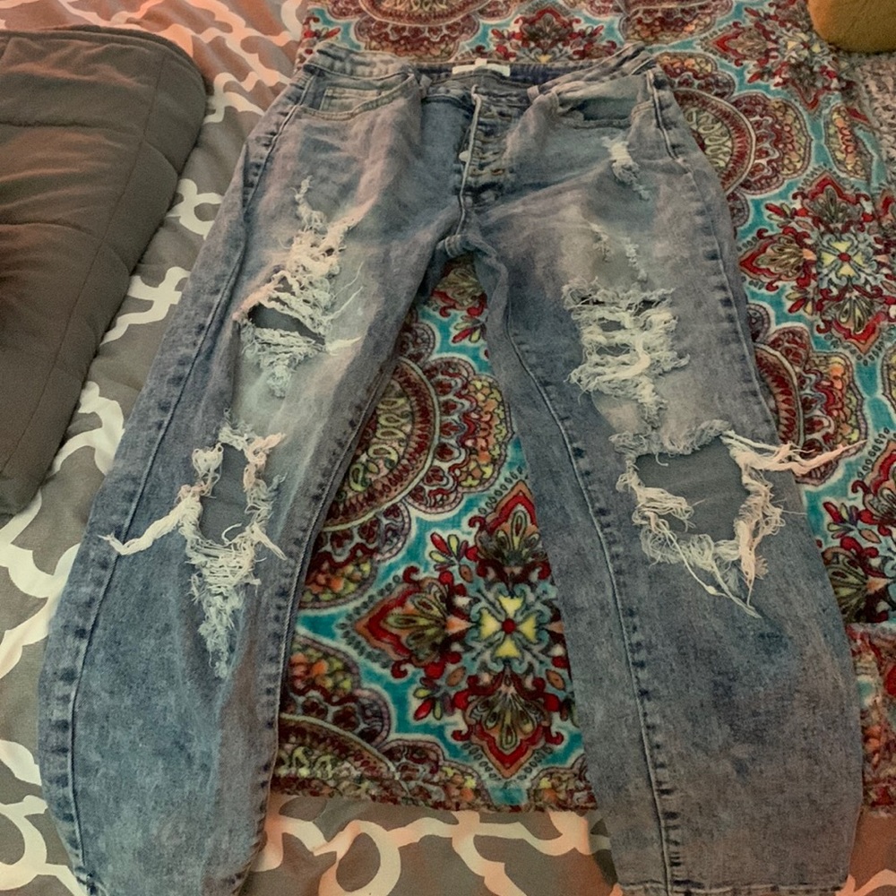 Almost Famous Distressed Mom Jean
